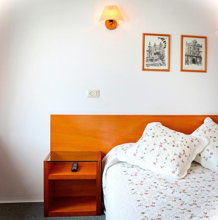 Hostal La Viuda Pobra De Trives Ruang foto